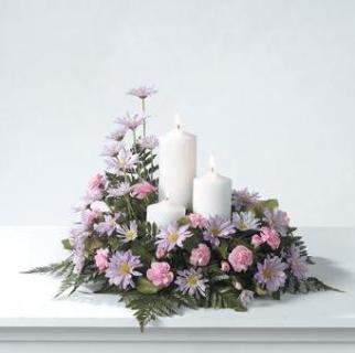 Table Memorial Trinity With Candles
